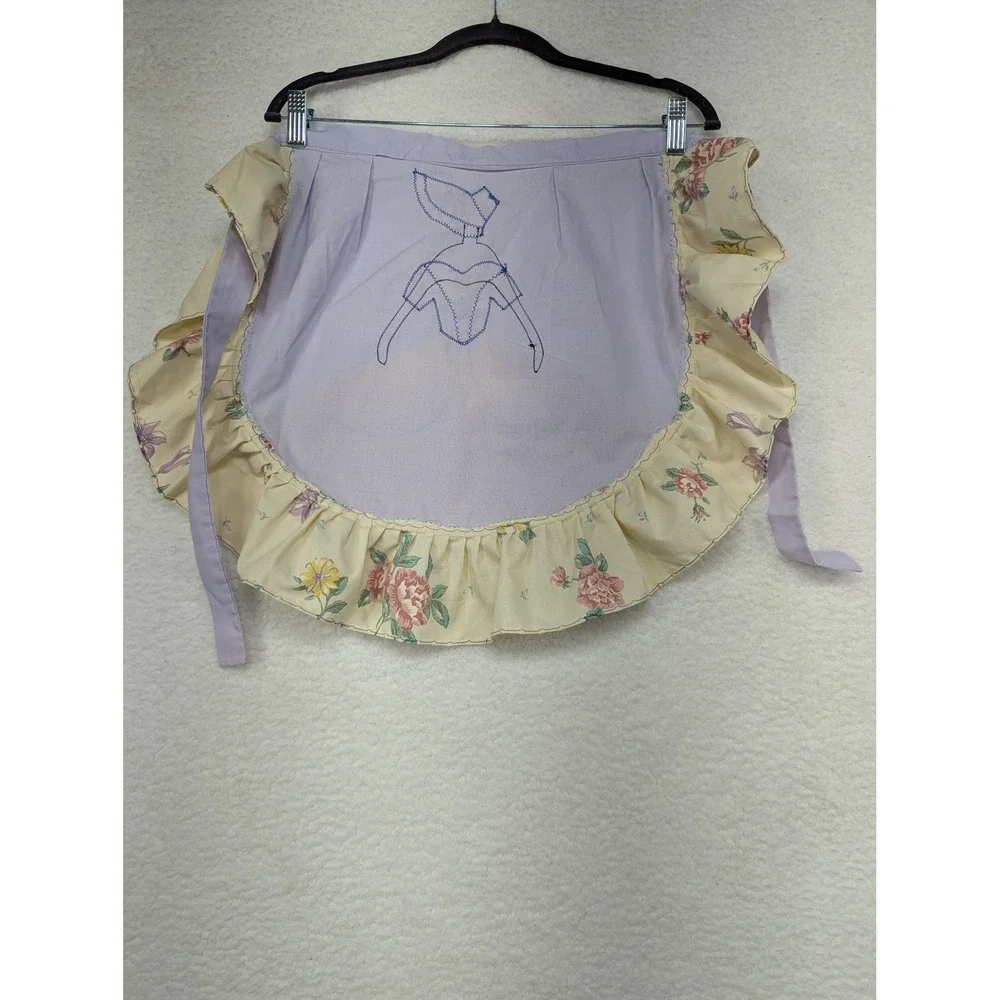 Vintage Floral Apron Lavender Pocket Accent Ruffle Trim Cottagecore‎ Kitchen 52
